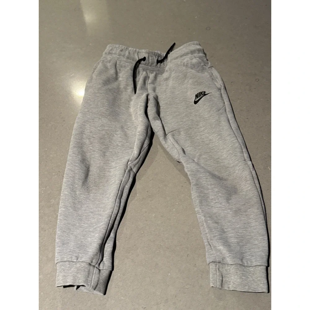 Nike Kids Gray Jogger Sweatpants Drawstring‎ Sportswear XS